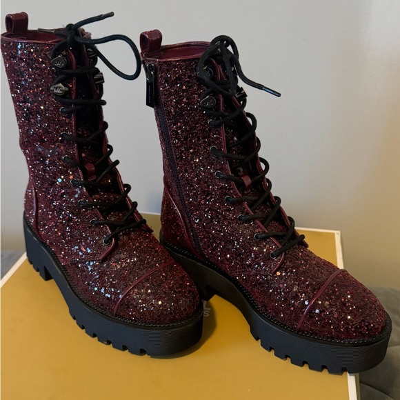 Michael Kors Women's Bryce Lug Sole Platform Combat Boot Dark Berry size 6/6.5 - Picture 2 of 12